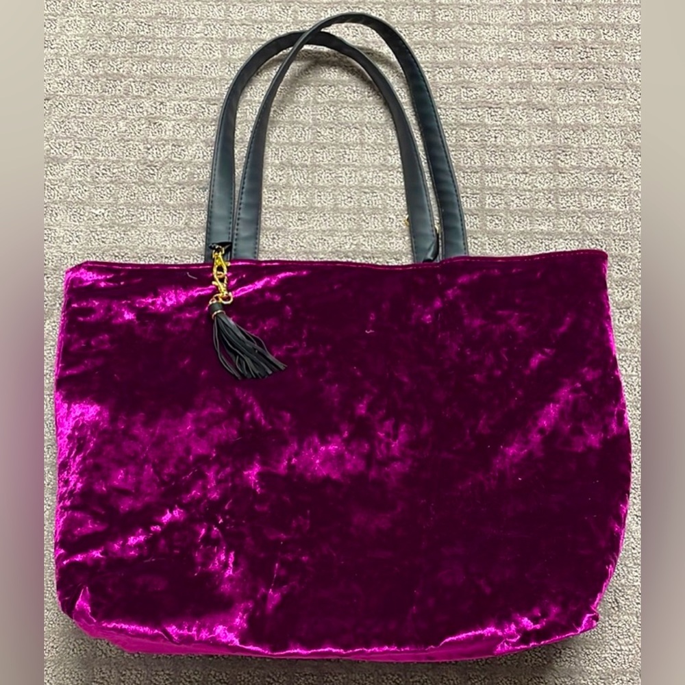 💋Makeup Junkie Bags Purple Velvet Daykeeper